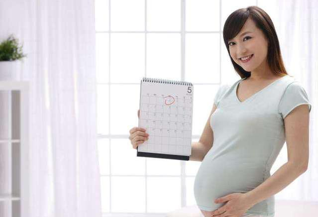 胎兒入盆體驗，有孕媽說像一個東西突然下落，還有孕媽說沒感覺