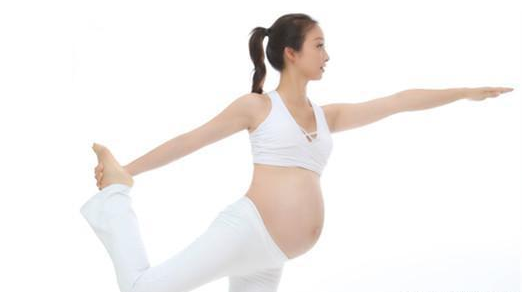 女性懷孕第9周，寶寶出現的變化很大，孕媽情緒變化開始影響寶寶